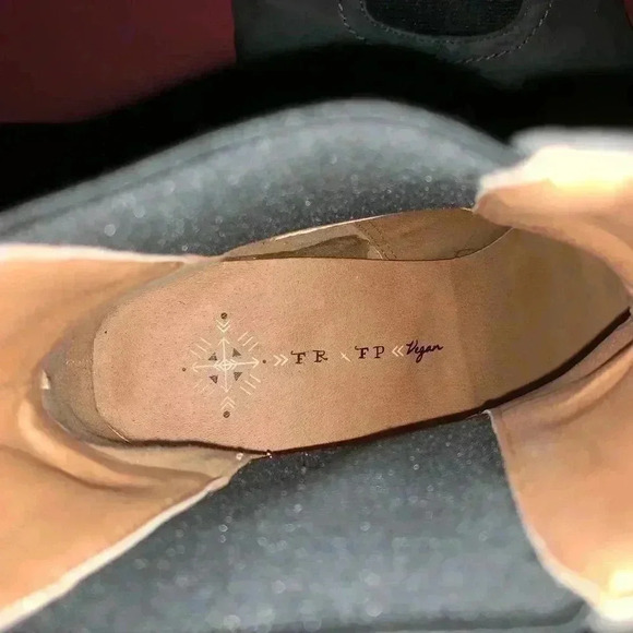 Free People Vegan Chelsea Gray Ankle Boots - Picture 6 of 8